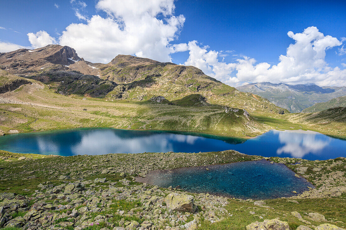 Blue water of alpine lake, Leg Grevasalvas, Julierpass, Maloja, Engadine, Canton of Graubunden, Swiss Alps, Switzerland, Europe