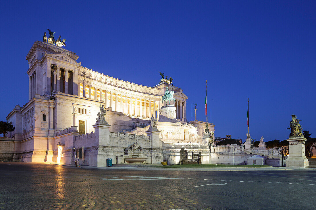 Il Vittoriano, Rome, Lazio, Italy, Europe