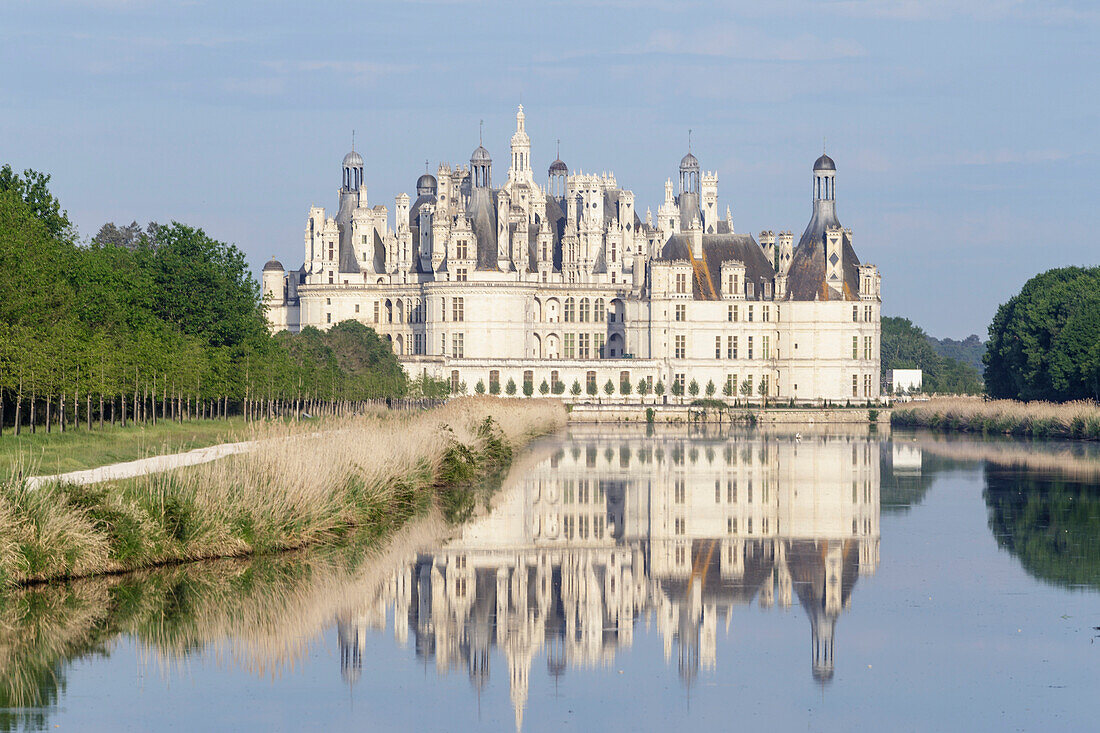 The chateau of Chambord, one of the most recognizable castles in the World, UNESCO World Heritage Site, Loire Valley, Loir et Cher, Centre, France, Europe