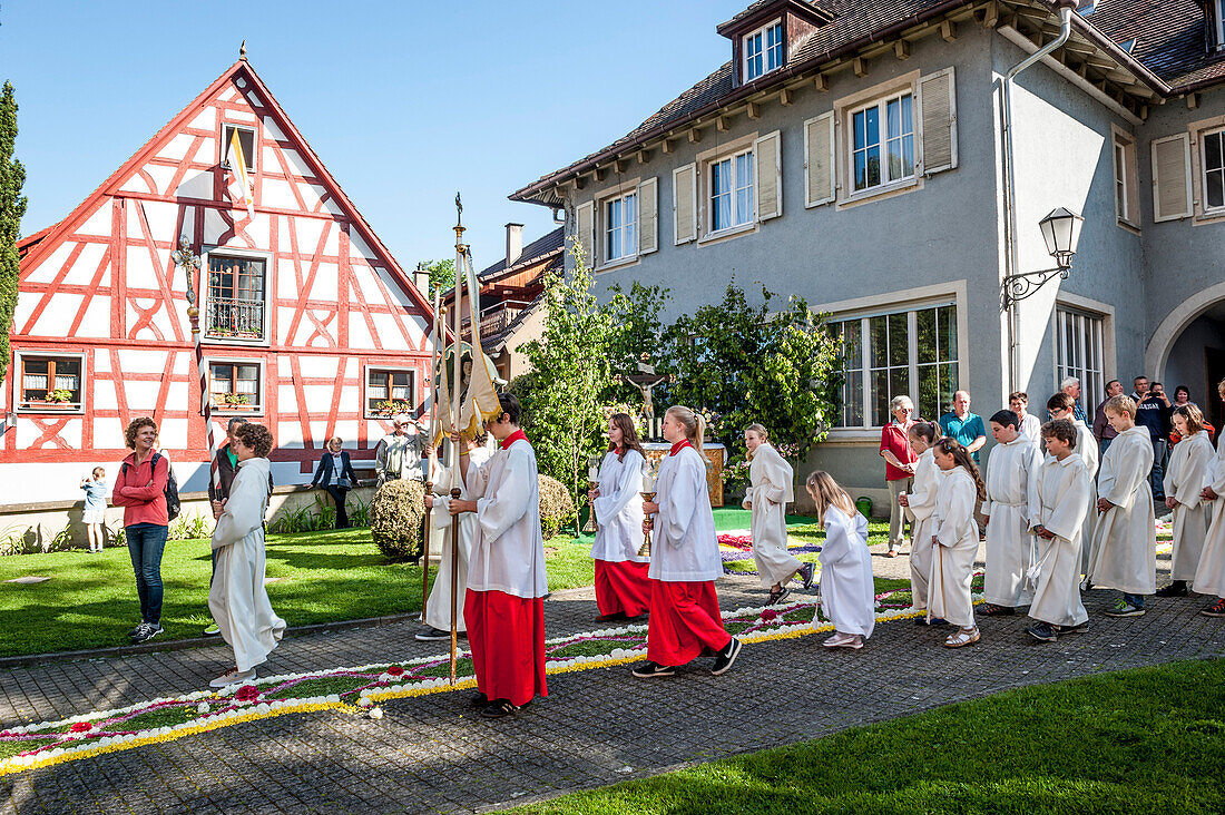 Corpus Christi, Feast of Corpus Christi, procession, Sipplingen, Lake Constance, Baden-Wuerttemberg, Germany, Europe