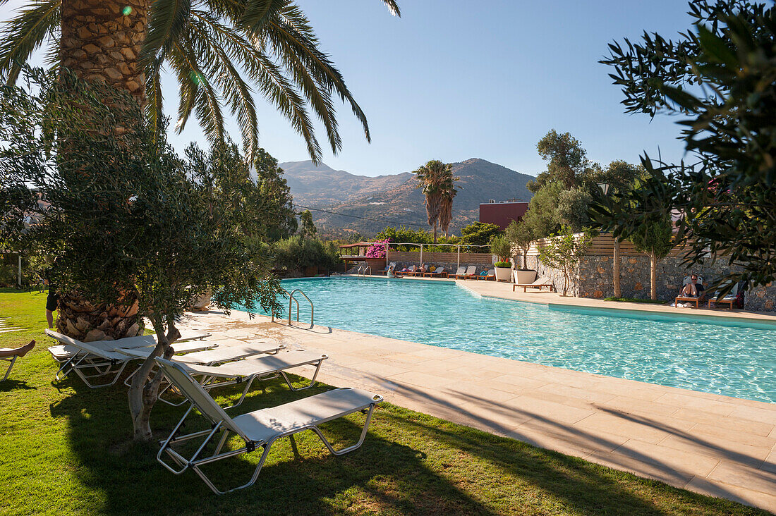 Hotel Pool und Garten, Agia Galini, Kreta, Griechenland