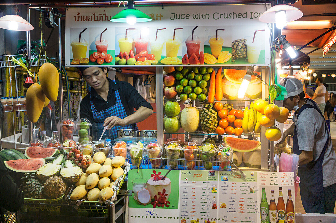 Street Food Market, Sukhumvit,  Soi 38, Fruit Stall, Juice with crushed ice