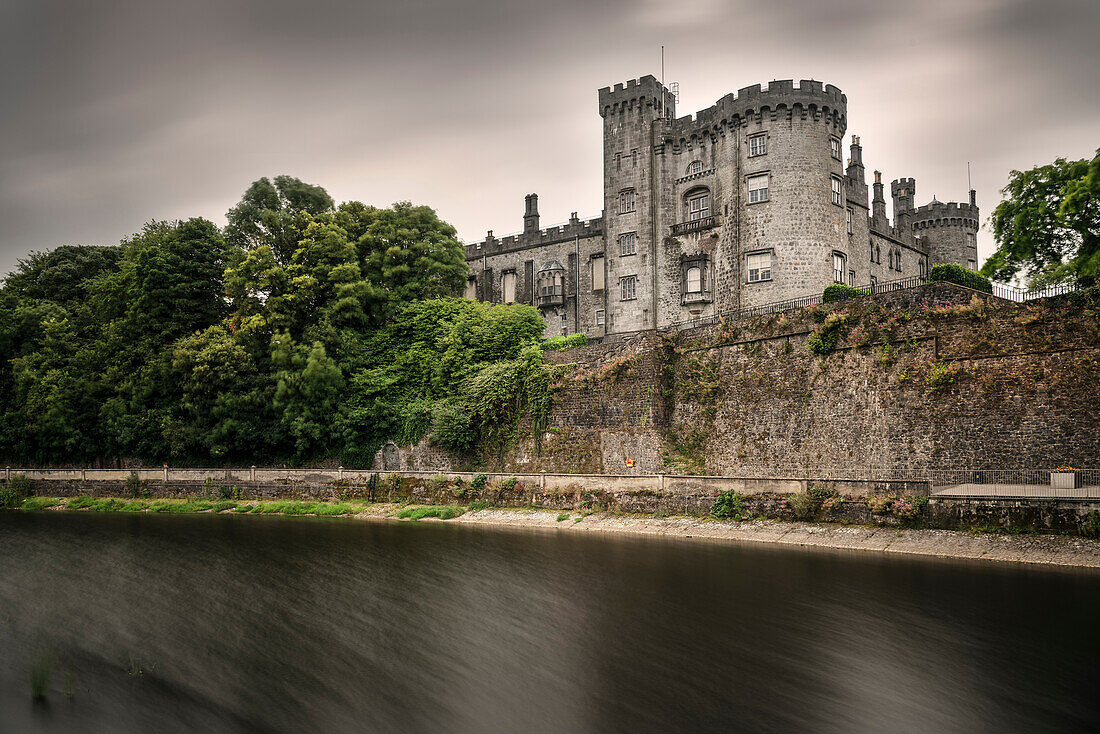 Schloss in Kilkenny am Nore Fluss, Grafschaft Kilkenny, Irland, Europa