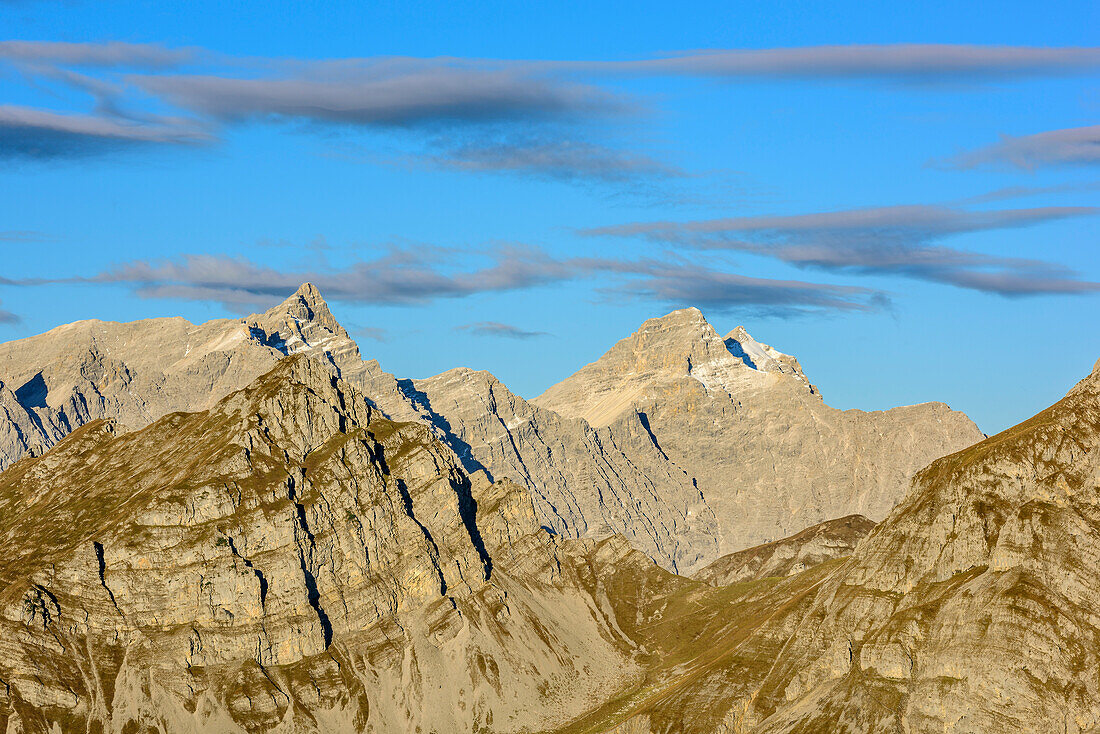 Kaltwasserkarspitze, Birkkarspitze and Oedkarspitze, from Sonnjoch, Karwendel, Natural Park Karwendel, Tyrol, Austria