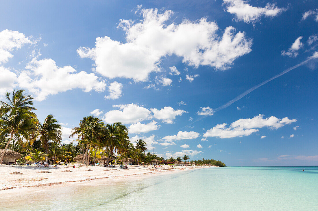 dream beach at Cayo Levisa, swimming, beach holiday, tourists, lonely beach at Cayo Levisa, beautiful small sandy beach, turquoise blue sea, palm tree, family travel to Cuba, parental leave, holiday, time-out, adventure, Cayo Levisa, day trip from Vinales