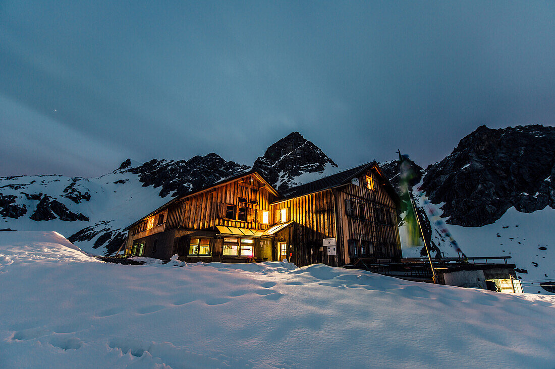 Totalphütte am Lünersee im Brandnertal, Vorarlberg, Österreich, Europa.