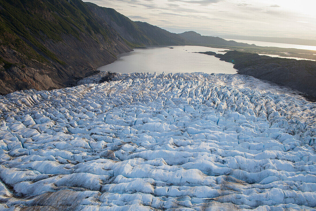 Grewingk Glacier, Alaska, Kenai Mountains, Kachemak Bay State Park