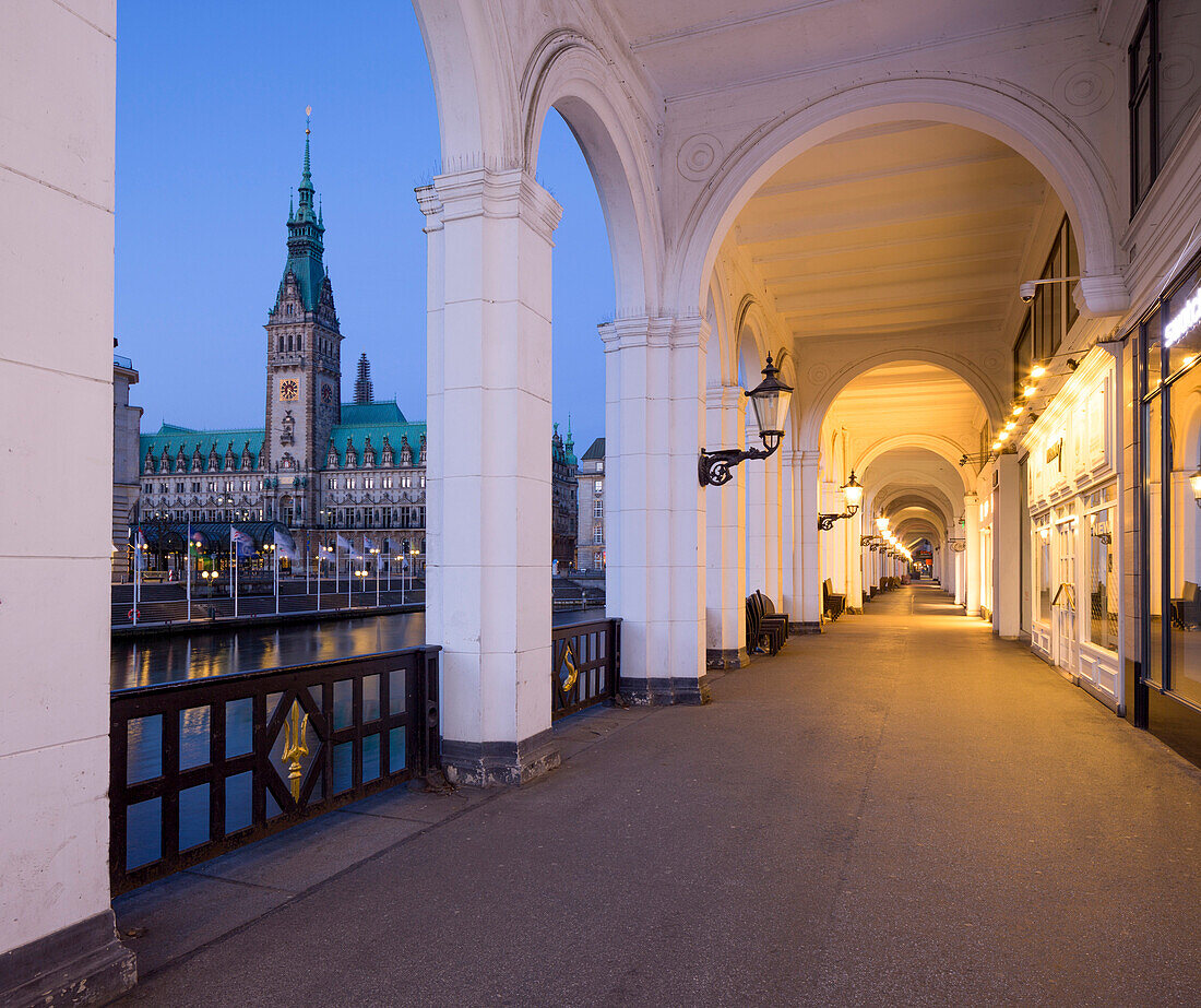 Alsterakaden, Rathaus,  Hamburg-Center, Hamburg, northern Germany, Germany