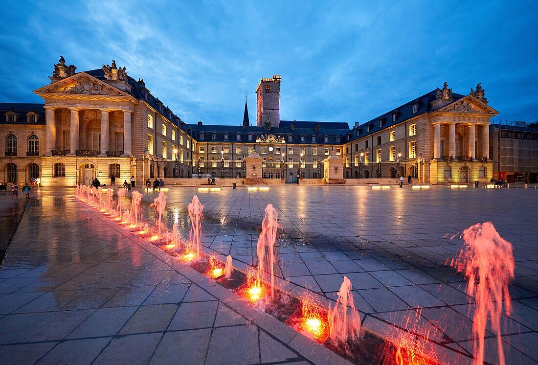 Palais des Ducs et des Etats de Bourgogne, Place de la Liberation, Dijon, Côte d'Or, Burgundy Region, Bourgogne, France, Europe