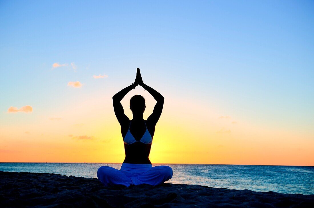 Meditation am Strand