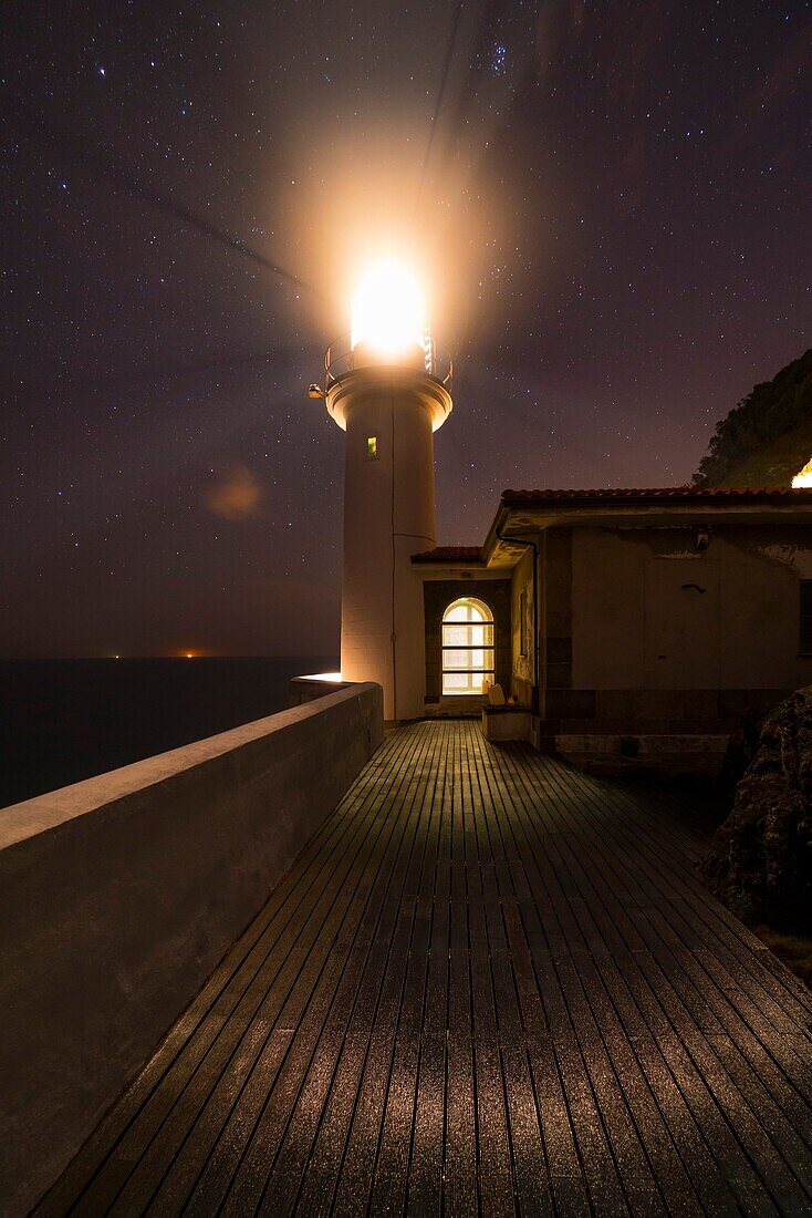 El Pescador Lighthouse, Santoña, Cantabrian Sea, Cantabria, Spain, Europe.