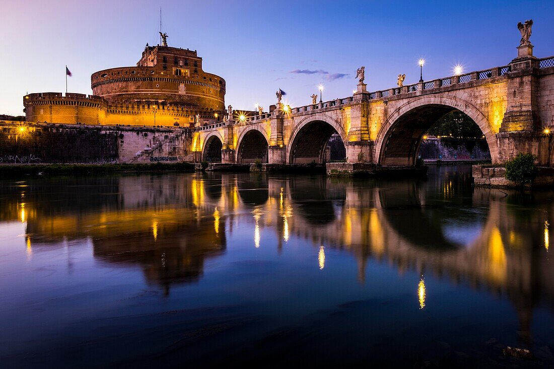 Rome, Lazio, Italy, Europe. View of the Ponte Sant'Angelo and Castel Sant'Angelo.