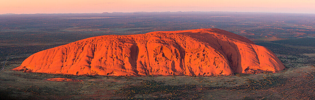 Uluru, Red Center, Northern Territory, Central Australia, Panoramic view from above