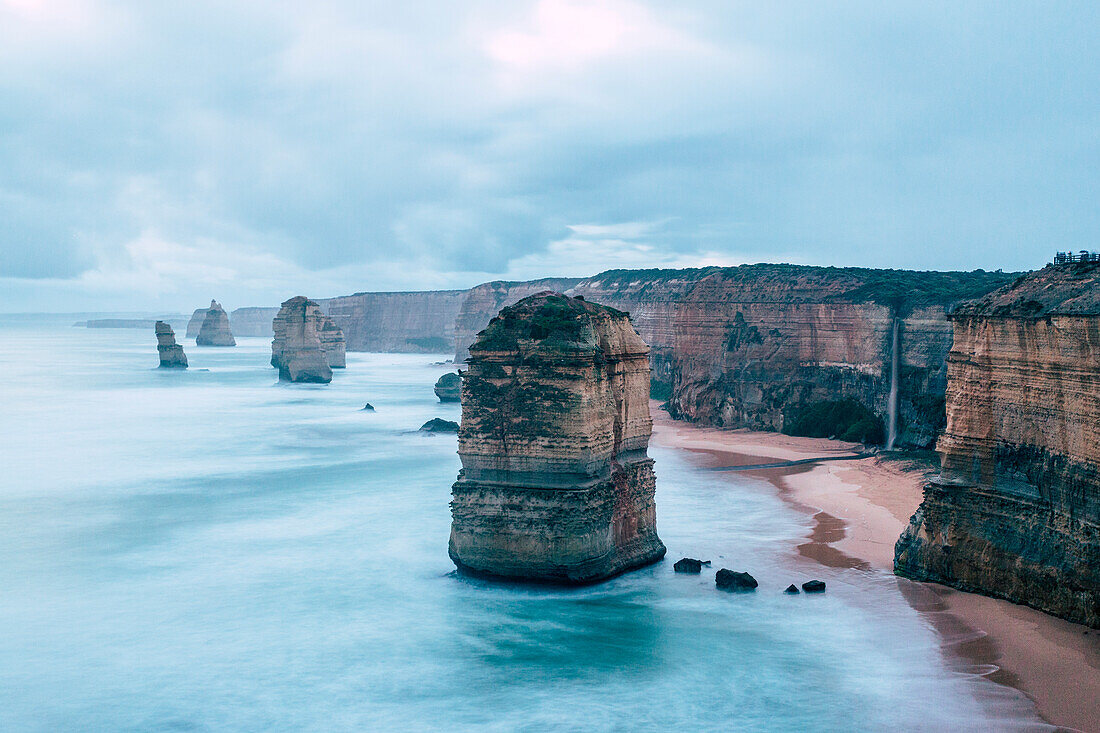 Great Ocean Road, 12 Apostles, Victoria, Australia.