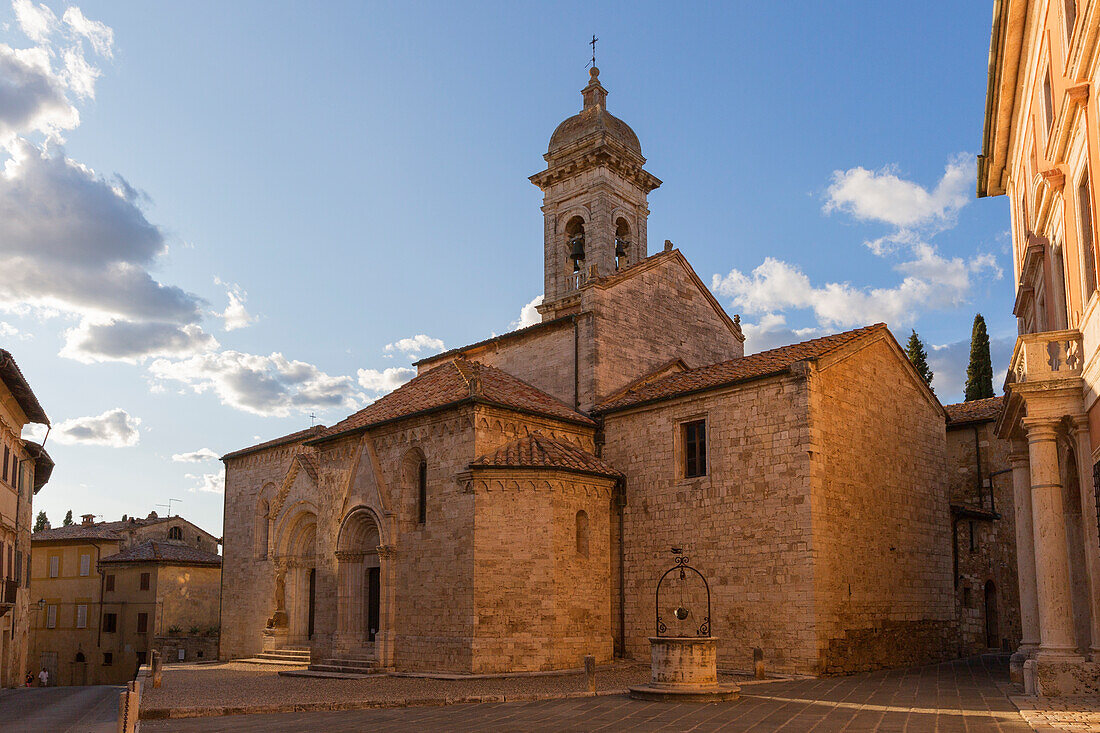 Europe,Italy,Tuscany,Siena district,Orcia Valley,San Quirico d'Orcia. Church of san Quirico