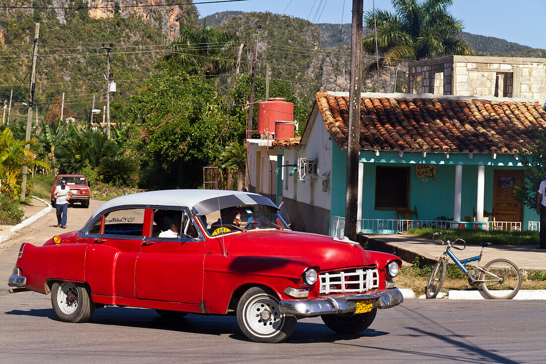 Oldtimer in ViÃ±ales Cuba, Province Pinar del Rio