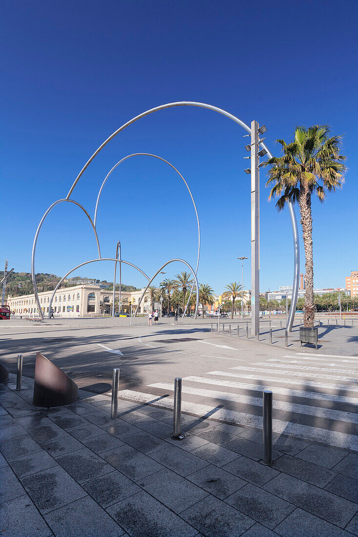 Onades (Waves) sculpture by Andreu Alfaro, Placa del Carbo, Barcelona, Catalonia, Spain, Europe