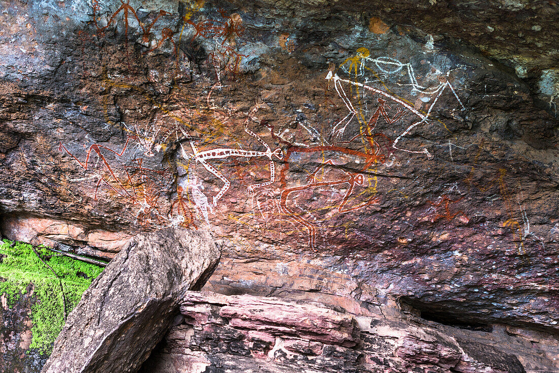 Indigenous rock art at Nourlangie, Kakadu National Park, UNESCO World Heritage Site, Northern Territory, Australia, Pacific