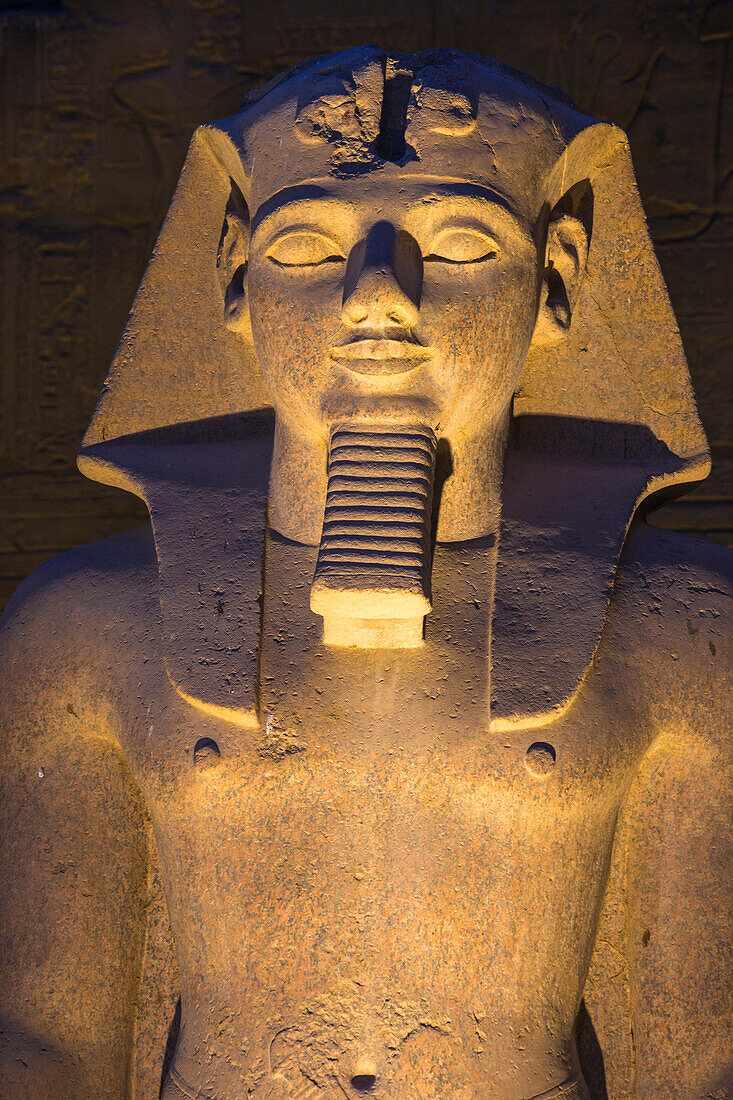 Colossi of Ramesses II in The First Court, Luxor Temple, UNESCO World Heritage Site, Luxor, Egypt, North Africa, Africa