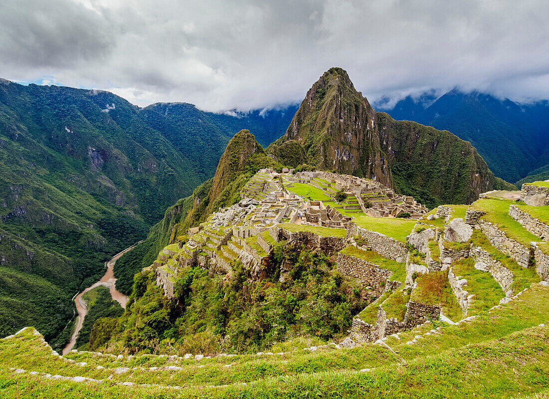 Machu Picchu Ruins, UNESCO World Heritage Site, Cusco Region, Peru, South America