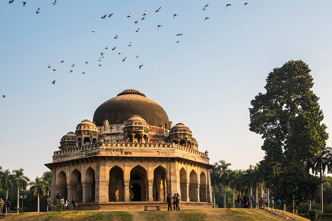 Tomb of Muhammad Shah, Lodi Gardens (Lodhi Gardens), New Delhi, India, Asia