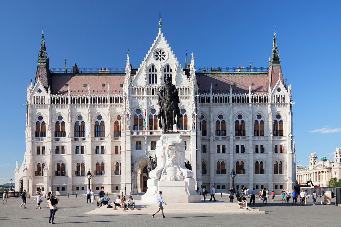 Equestrian statue of Andrassy Gyula, Parliament Building, Budapest, Hungary, Europe