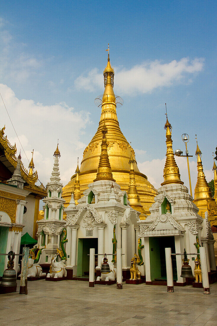 Shwedagon Pagoda, Yangon (Rangoon), Mynamar (Burma), Asia