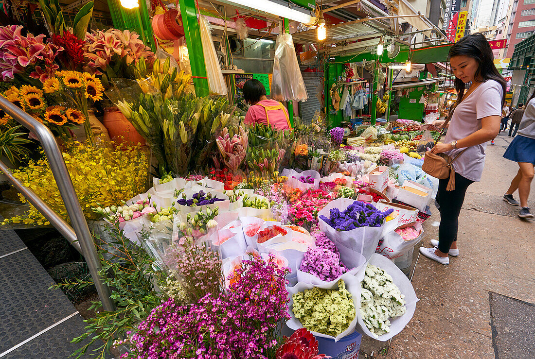 Colourful flower shop in the Mid Levels, Hong Kong Island, Hong Kong, China, Asia