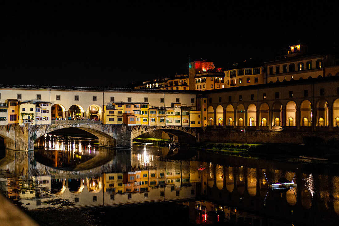 Ponte Vecchio in der Nacht, Altstadt, Florenz, Toskana, Italien, Europa