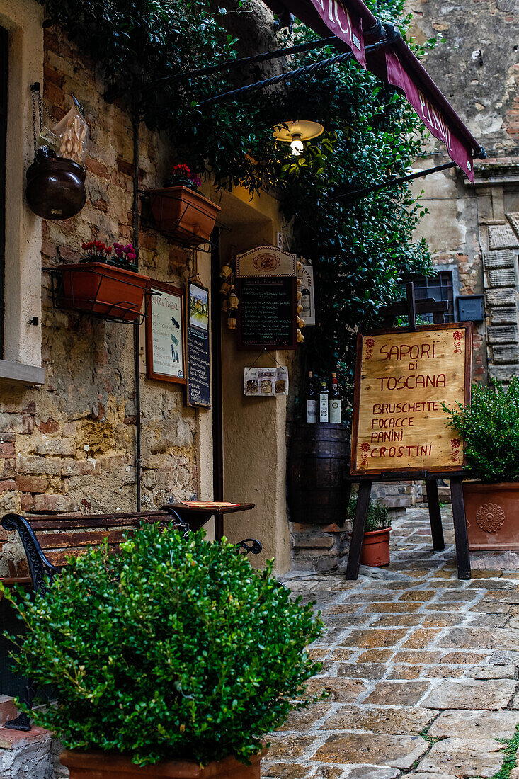 Sapori di Toskana, Via di Castello, Volterra, Italy, Toscany, Europe