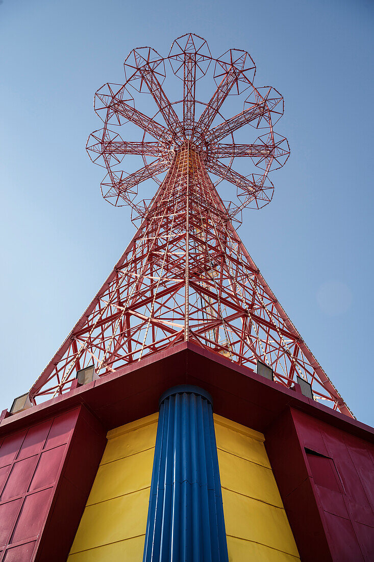 Parachute Jump im Freizeitpark auf Coney Island, Brooklyn, New York City, Vereinigte Staaten von Amerika, USA, Nordamerika