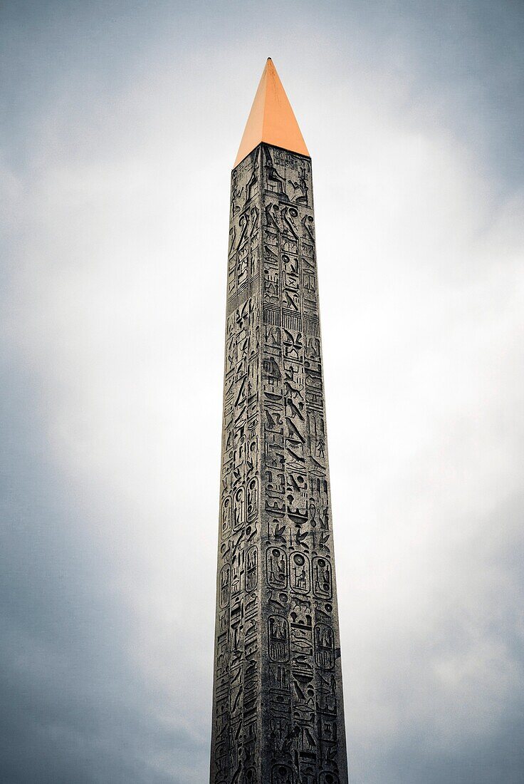 Egiptian column on Concorde Square in Paris.