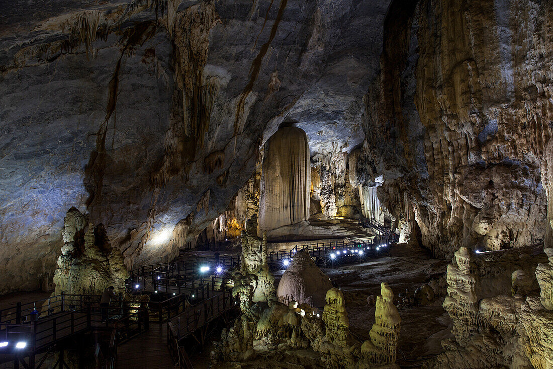 Höhle im Phong Nha-Ke Bang Nationalpark, Vietnam, Asien