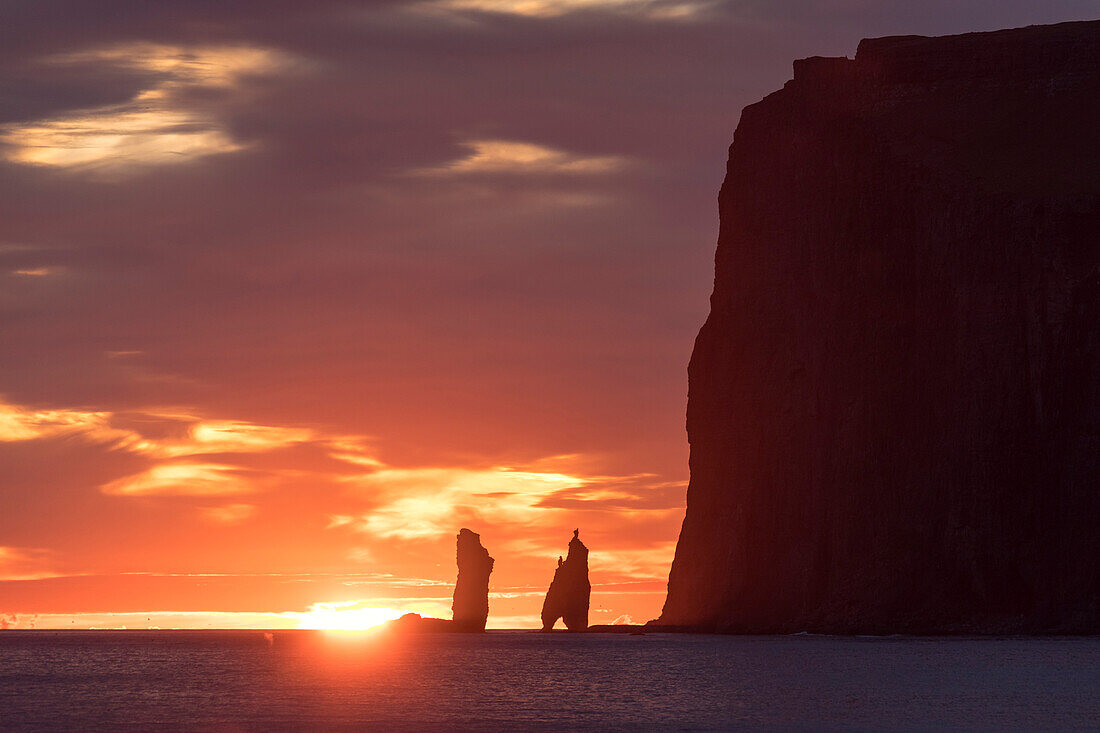 Cliffs of Risin og Kellingin at sunrise seen from Tjornuvik, Streymoy Island, Faroe Islands, Denmark, Europe