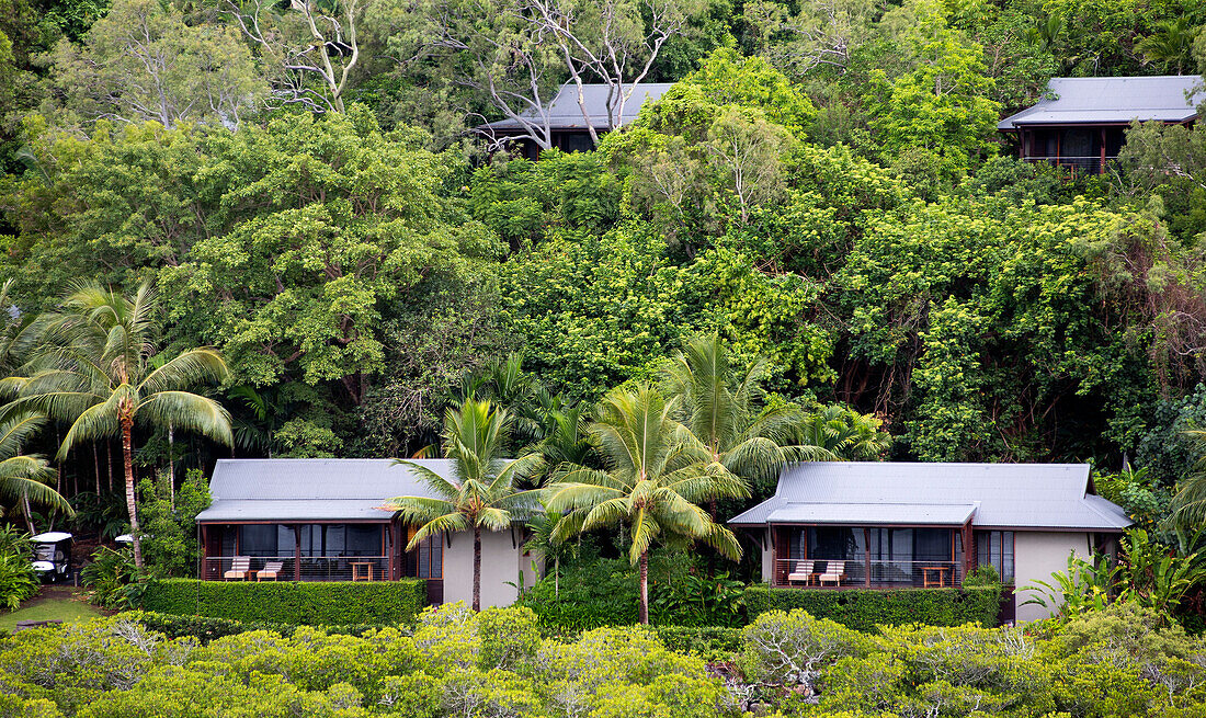 Die Leeward Pavillons im Qualia Resort sind in natürlichen Gärten eingewachsen, Hamilton Island, Queensland, Australien
