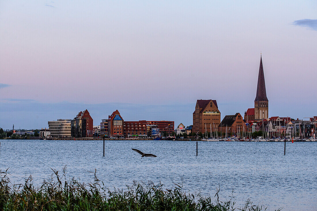 Blick auf Altstadt, Rostock, Ostseeküste, Mecklenburg-Vorpommern, Deutschland
