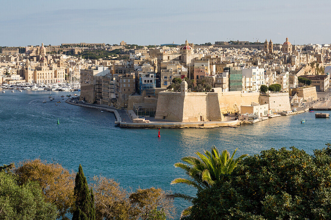 Senglea, one of the Three Cities, and the Grand Harbour in Valletta, UNESCO World Heritage Site and European Capital of Culture 2018, Malta, Mediterranean, Europe