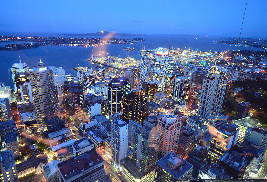 Blick vom Sky Tower auf die Downtown, Auckland, Nordinsel, Neuseeland