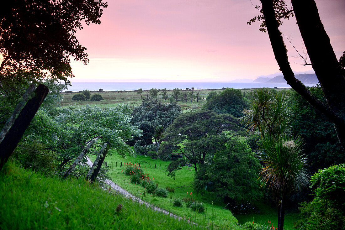 Sonnenaufgang bei Te Araroa, East Cape, Nordinsel, Neuseeland