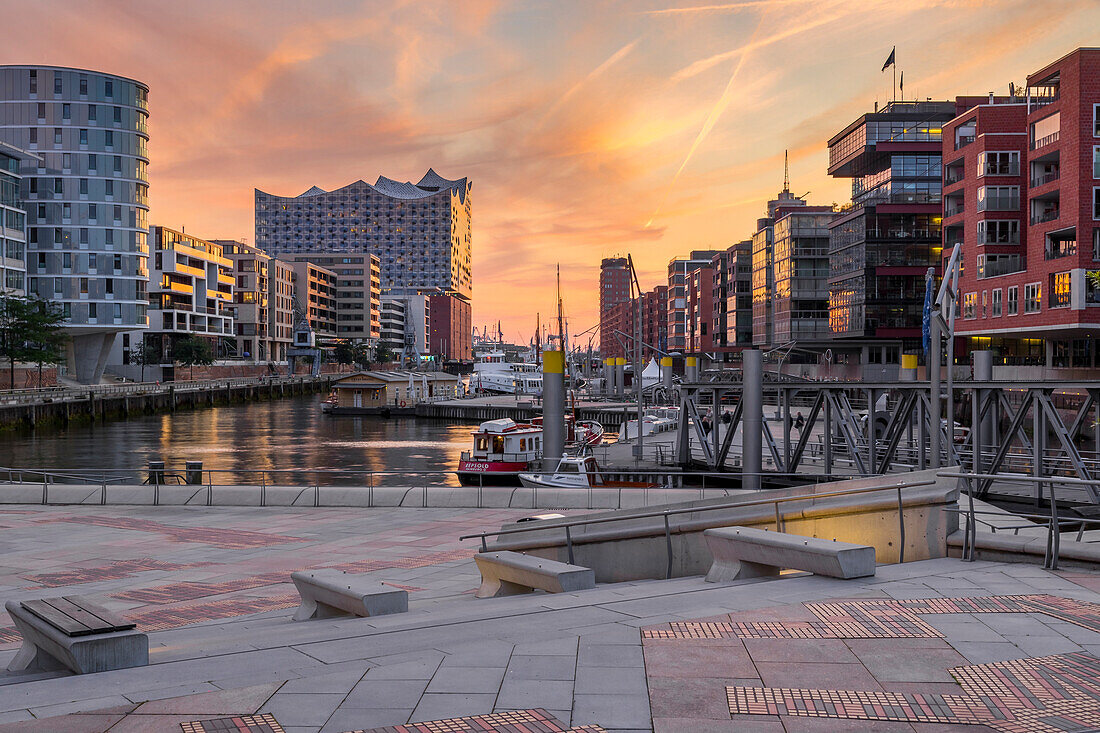 View from the Magellan Terraces to the Elbphilharmonie building at sunset, Hamburg, Germany, Europe