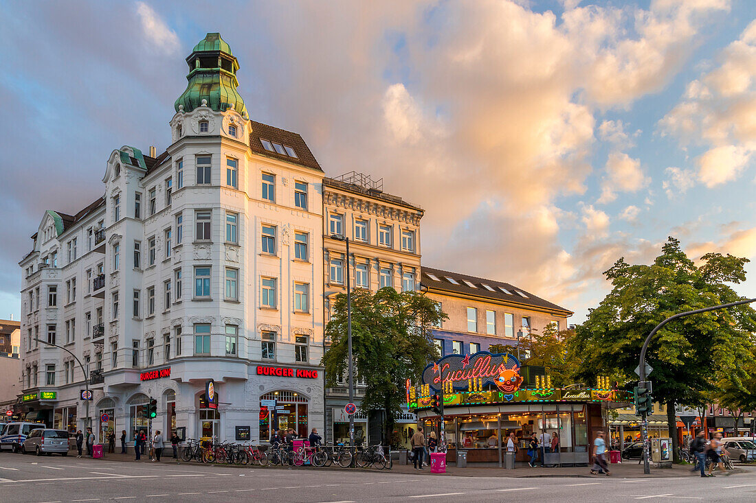 Buildings at the junction of Reeperbahn and Davidstrasse at sunset, Hamburg, Germany, Europe