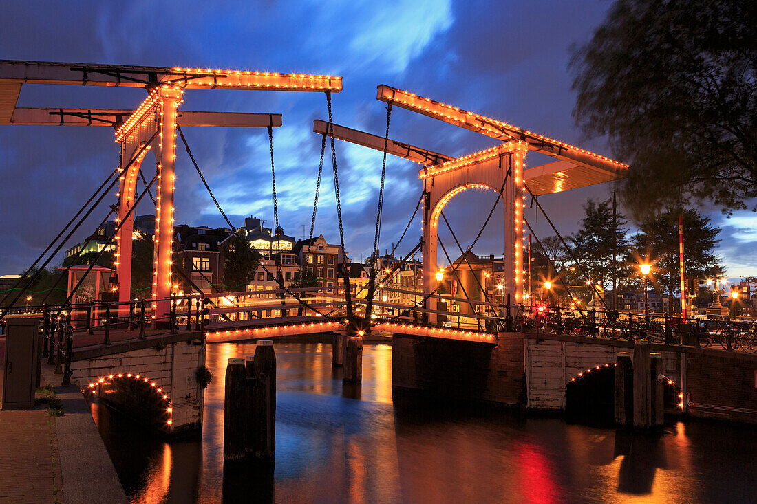 Walter Suskindbrug Bridge, Amsterdam, North Holland, Netherlands, Europe