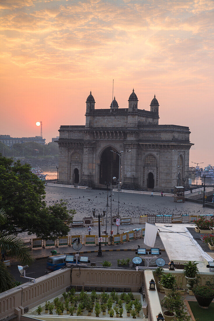 View of Gateway of India, Mumbai, Maharashtra, India, Asia