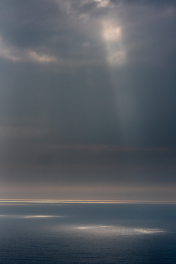 Sunlight, Atlantic Ocean, Northern Ireland, United Kingdom, Europe