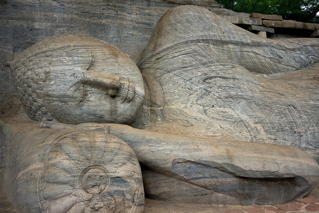 Reclining Buddha statue, Gal Vihara at Polonnaruwa, UNESCO World Heritage Site, Sri Lanka, Asia