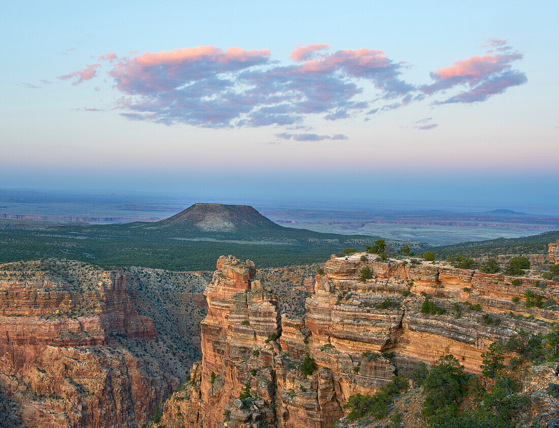 Butte and canyon cliffs, Grand Canyon, Desert View Overlook Overlook, Grand Canyon National Park, Arizona