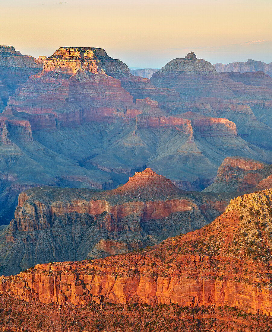 Canyon cliffs, Grand Canyon, Mather Point, Grand Canyon National Park, Arizona