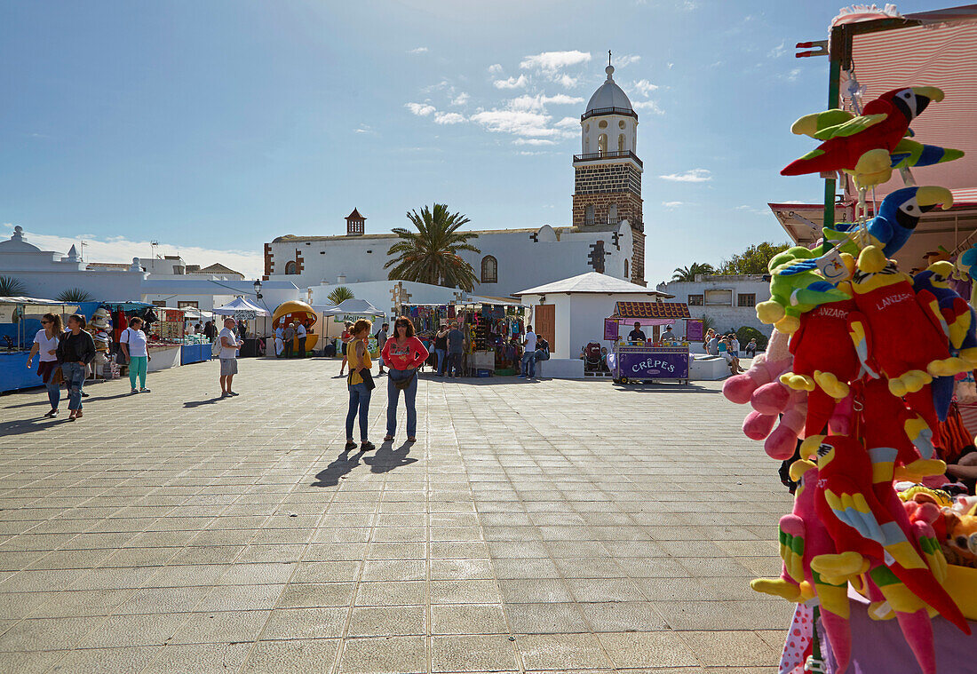 Sonntagsmarkt in Teguise, Atlantik, Lanzarote, Kanaren, Kanarische Inseln, Islas Canarias, Spanien, Europa