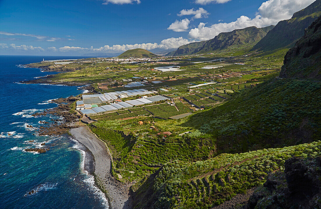 Bananenplantagen am Fuß des Teno Gebirges und Buenavista del Norte, Teneriffa, Kanaren, Kanarische Inseln, Islas Canarias, Atlantik, Spanien, Europa