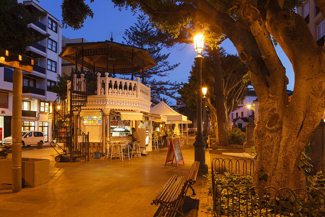 Plaza de la Alameda, Platz, Santa Cruz de La Palma, Hauptstadt der Insel, UNESCO Biosphärenreservat, La Palma, Kanarische Inseln, Spanien, Europa